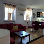 Center Rosita Split